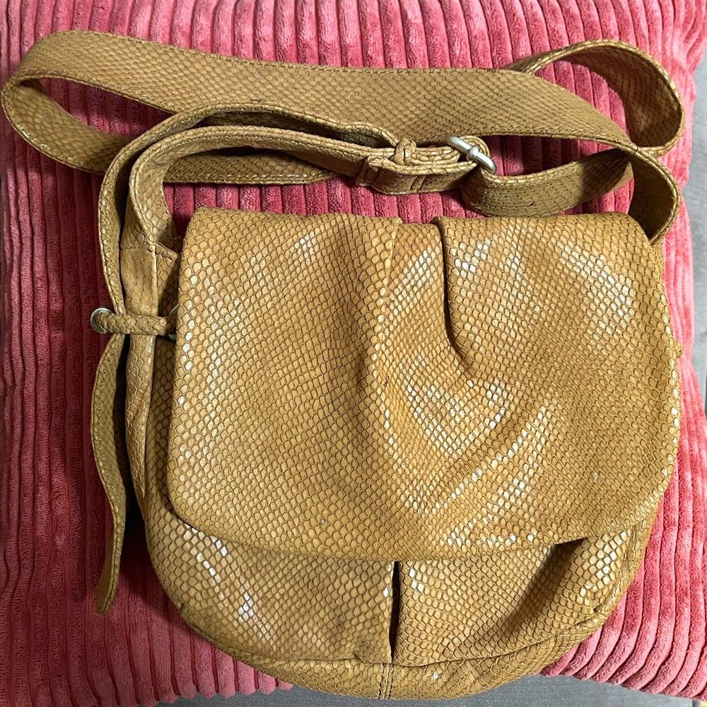 Camel Lamb Leather Crossbody Bag/Banana Republic